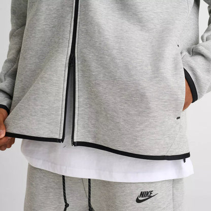 Nike Tech Fleece – Grey