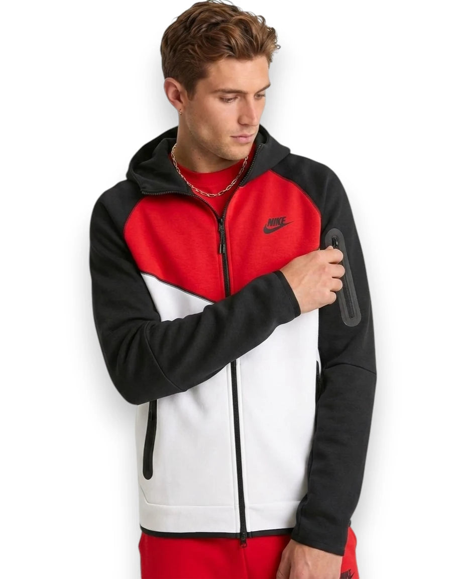 Nike Tech Fleece – Red White